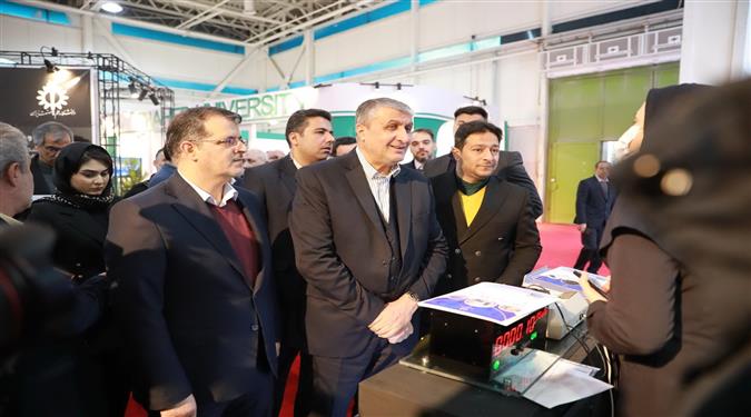 بازدید معاون رییس‌جمهور از نمایشگاه بین‌المللی پژوهش، فناوری و فن‌بازار
